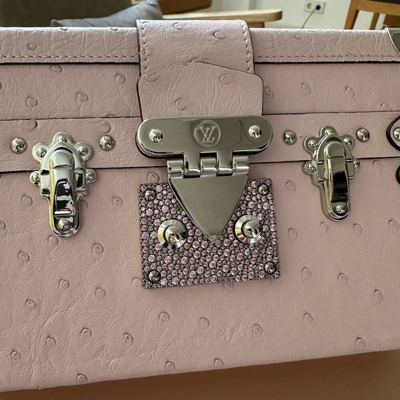 Pink Louis Vuitton Ostrich Petite Malle Limited edition - Picture 2 of 6